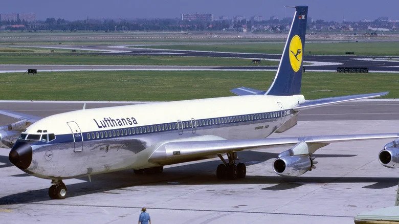 B707.jpg